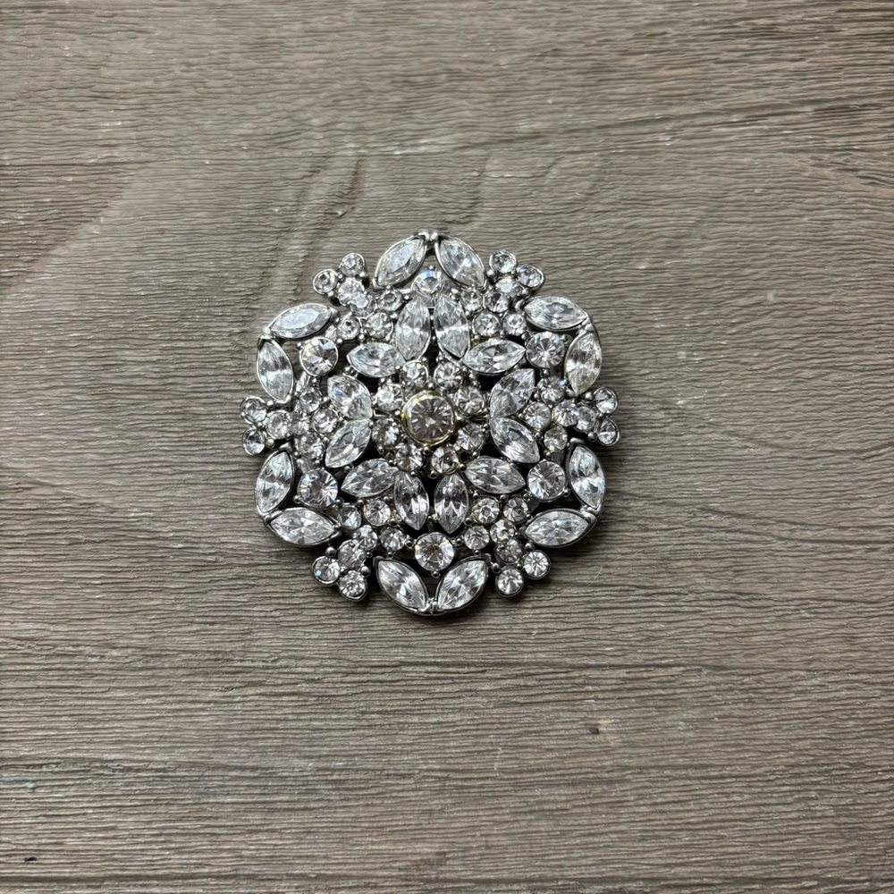 VTG D'Orlan Toronto Signed Silver Rhinestone Snowflake Star Brooch Pin 90s